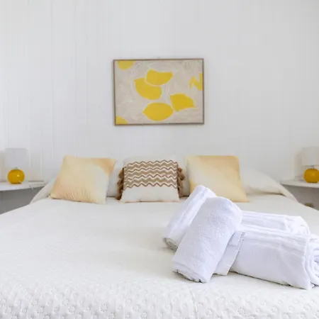 Dolce And Bed and breakfast Cefalú