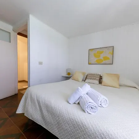 Dolce And Bed and breakfast Cefalú