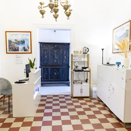 Dolce And Bed and breakfast