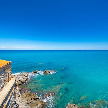 Dolce And 3* Cefalù